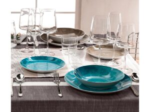 Art from the table - arrangement of cutlery
