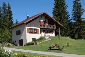 Chalet Chic - The Story Design of the Mountain Huts