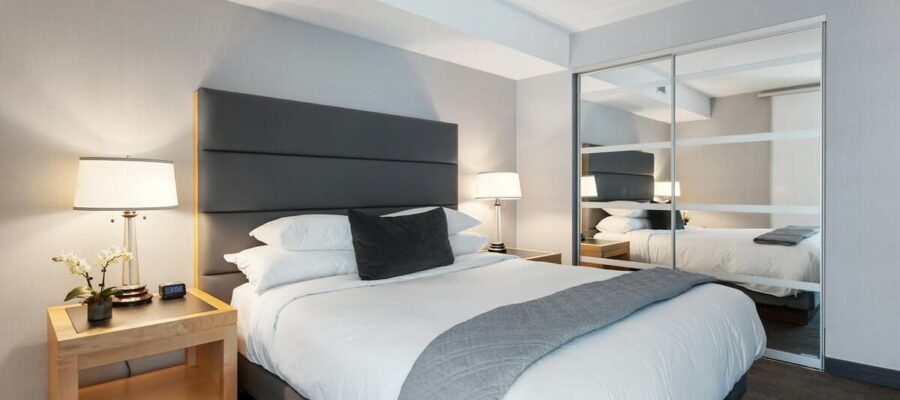 Essential decorations for a welcoming bedroom: what to include and what to avoid
