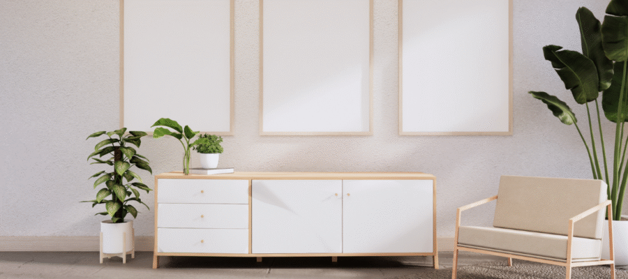 How to create a gallery wall as a professional designer: suggestions and useful tricks
