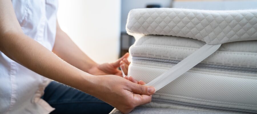 How to reduce lumbar pain using appropriate bed topper