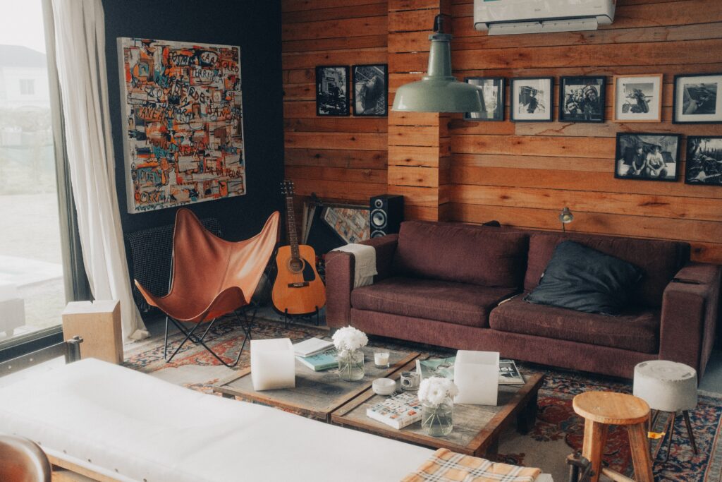 What is the brown sofa match: design suggestions